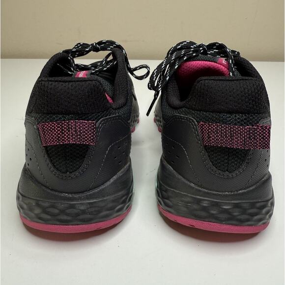 New Balance T410v8 Trail Running Shoe Womens 8.5 Black Mesh WT410LCB Unisex - Picture 4 of 9